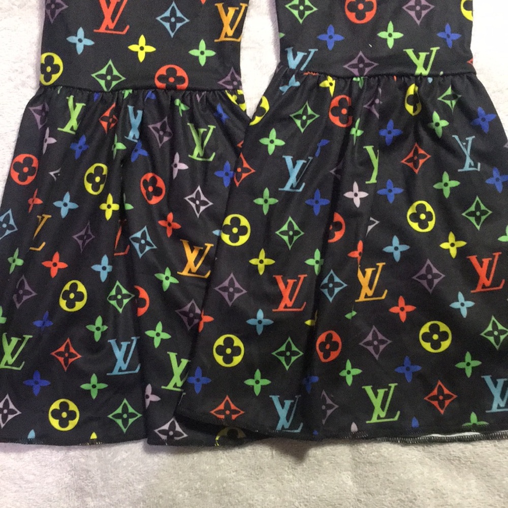 Girls leggings, flared legs. Size 3T - Picture 4 of 7